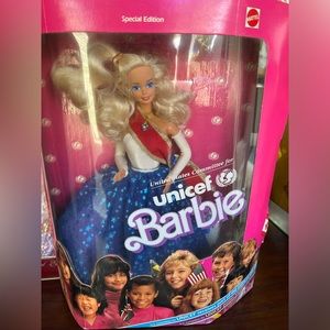 Vintage rare, 1989 UNICEF Barbie new in box NRFB